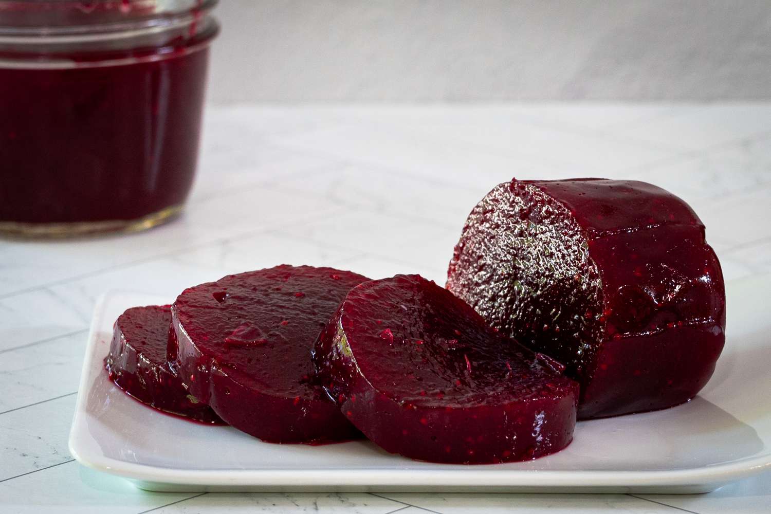 unmold the jellied cranberry sauce