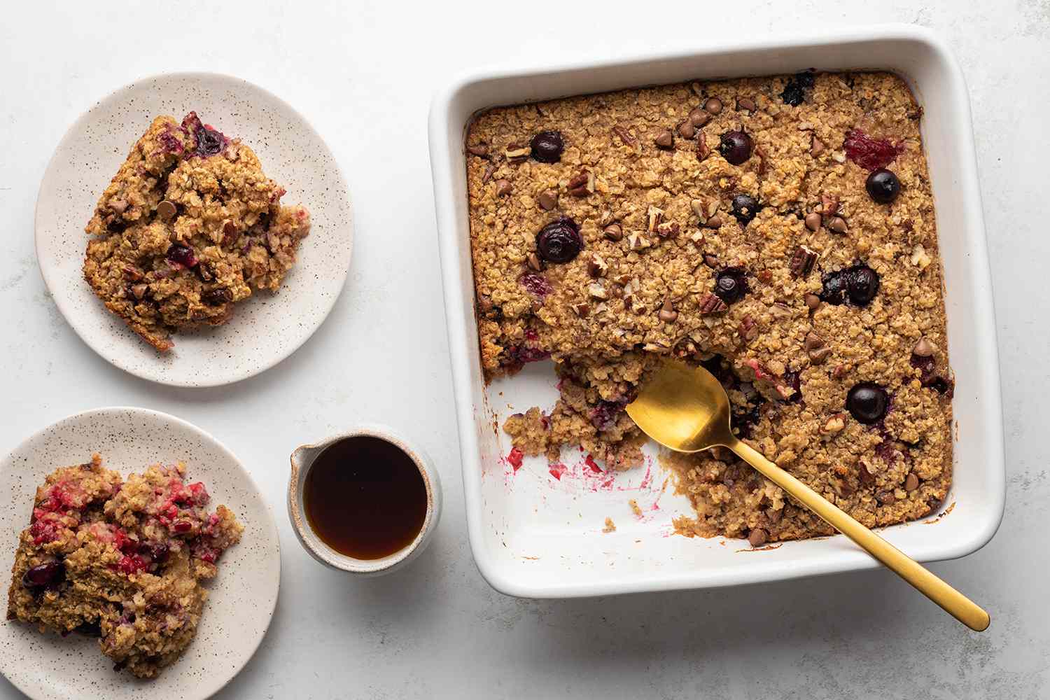 Easy Baked Oatmeal in a baking dish and on plates 