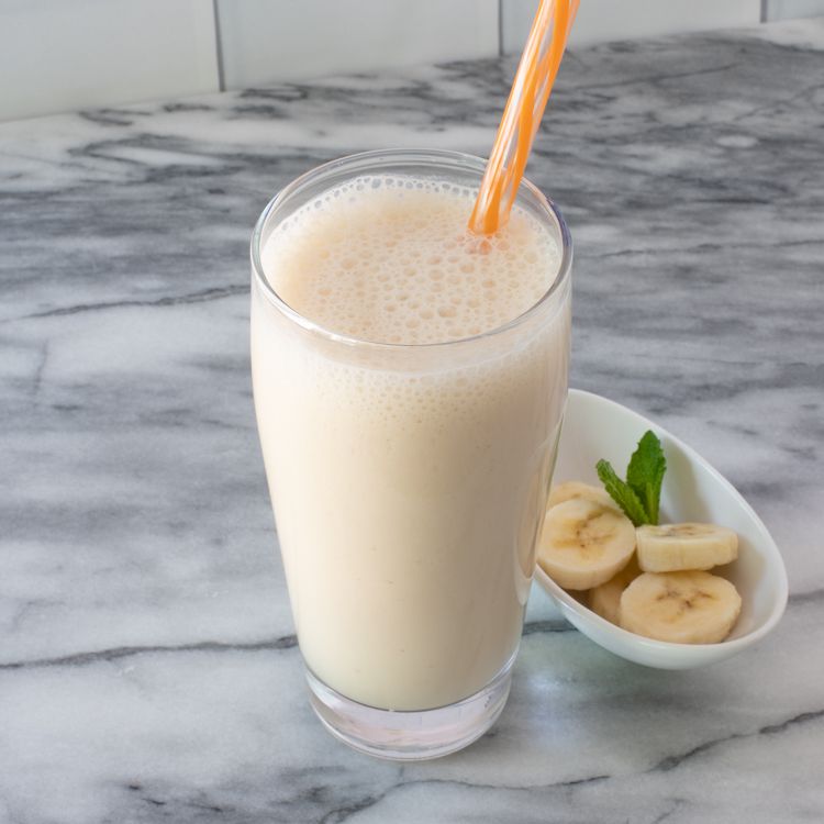 Banana vanilla smoothie in a glass