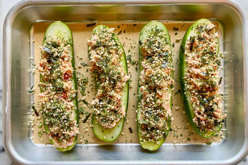 5-Ingredient Spicy Tuna Cucumbers