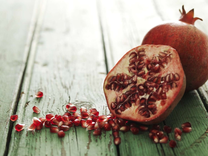 How to Use Pomegranates