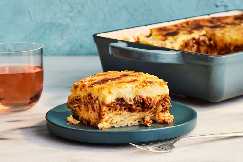 Greek Pastitsio: Baked Pasta With Meat and Béchamel