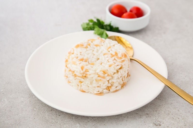 Sehriyeli Pilav: Turkish-Style Rice Pilaf With Orzo