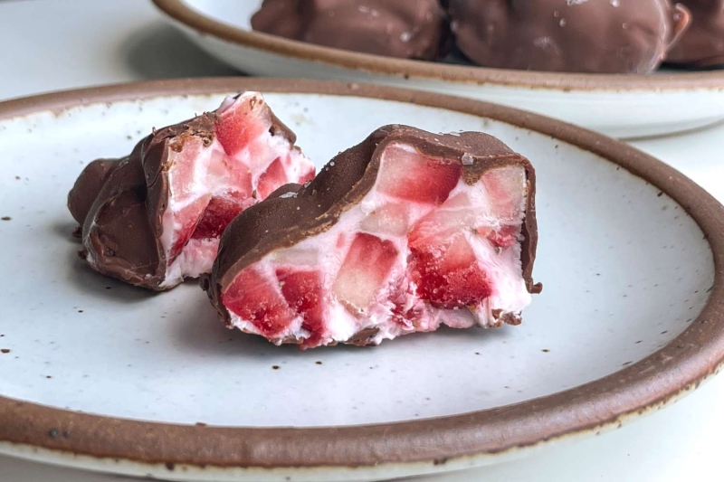 These 5-Ingredient Yogurt Clusters Are the Best Snack I've Made in Years